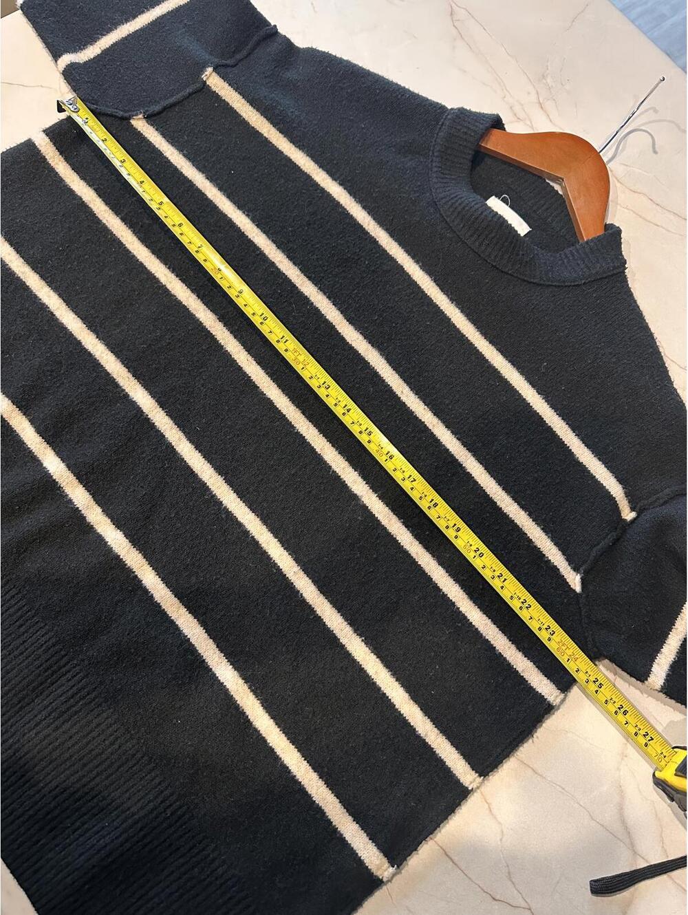 Aerie Unreal Crewneck Sweater in Black and Cream Striped Women’s XS Oversized - Picture 9 of 10